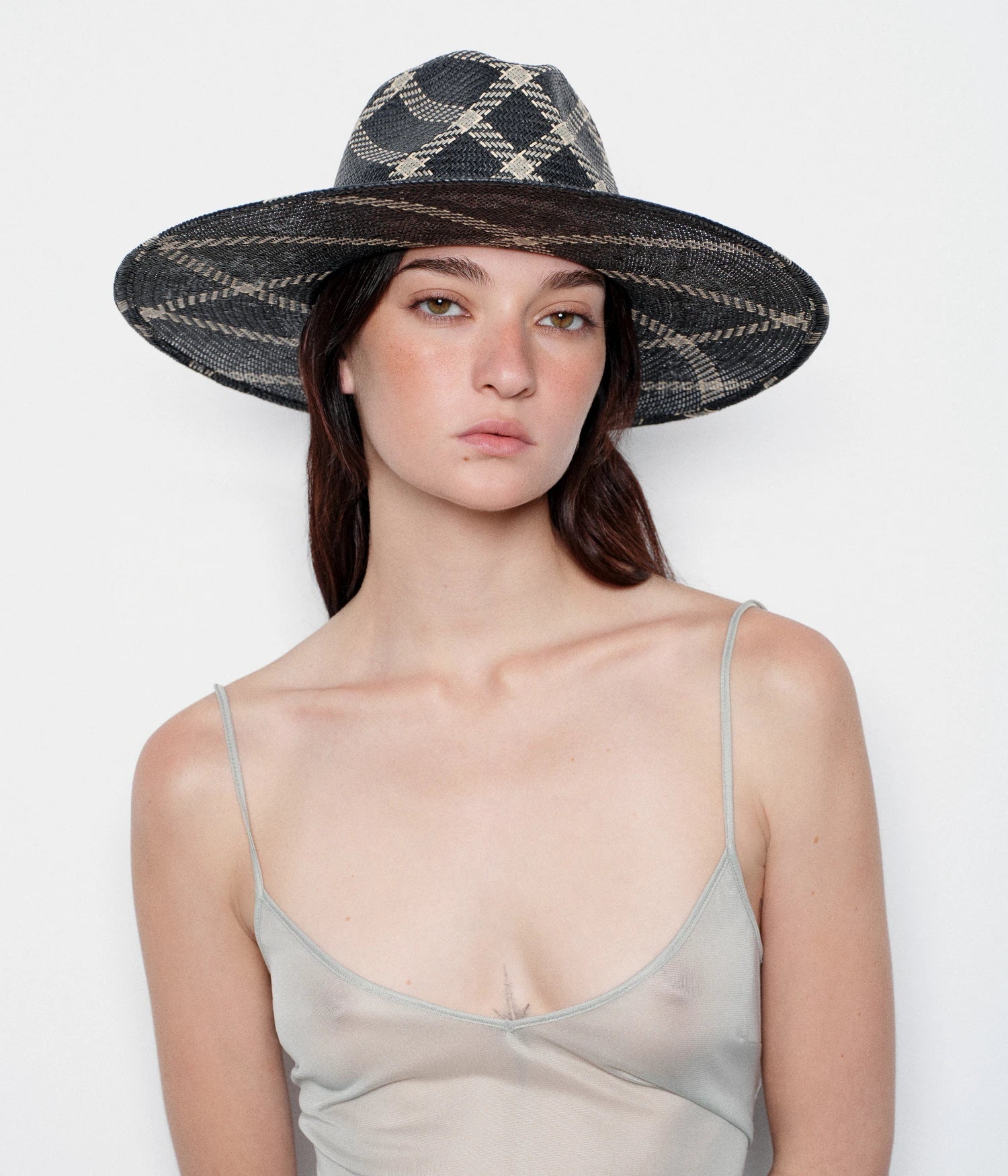 Diagonal-Stripe Straw Fedora Hat Diagonal-Stripe Straw Fedora Hat
