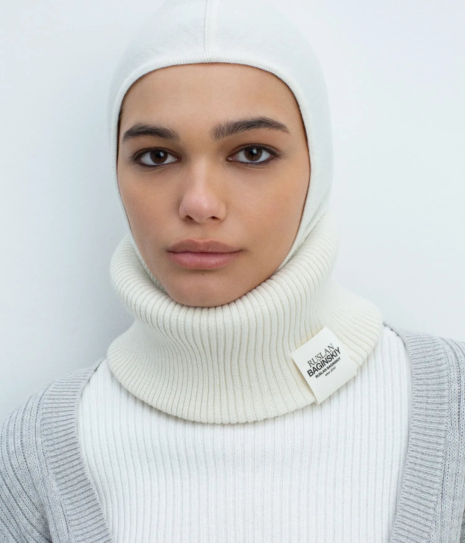 Logo-Patch Balaclava and Buff Set Logo-Patch Balaclava and Buff Set