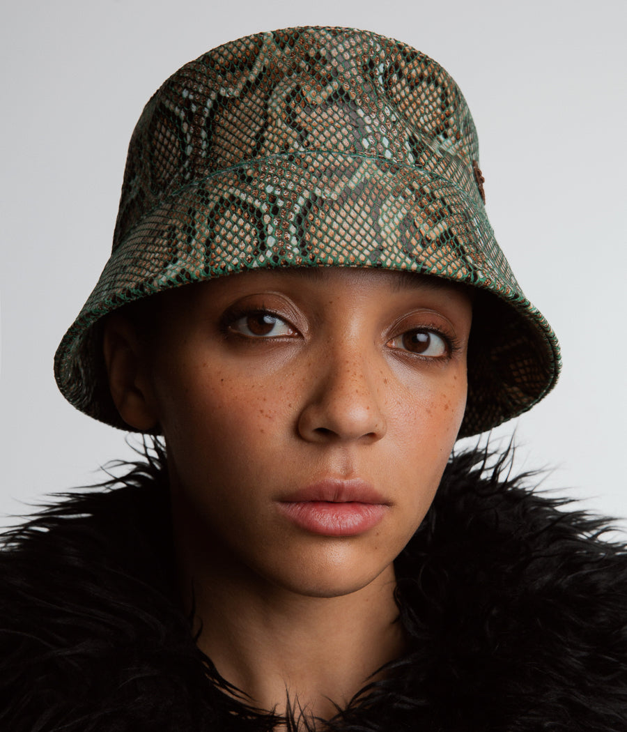 ruslan baginskiy Snake-print Bucket Hat FW23-24 BCT010-P-SNK-RWRB-XXS