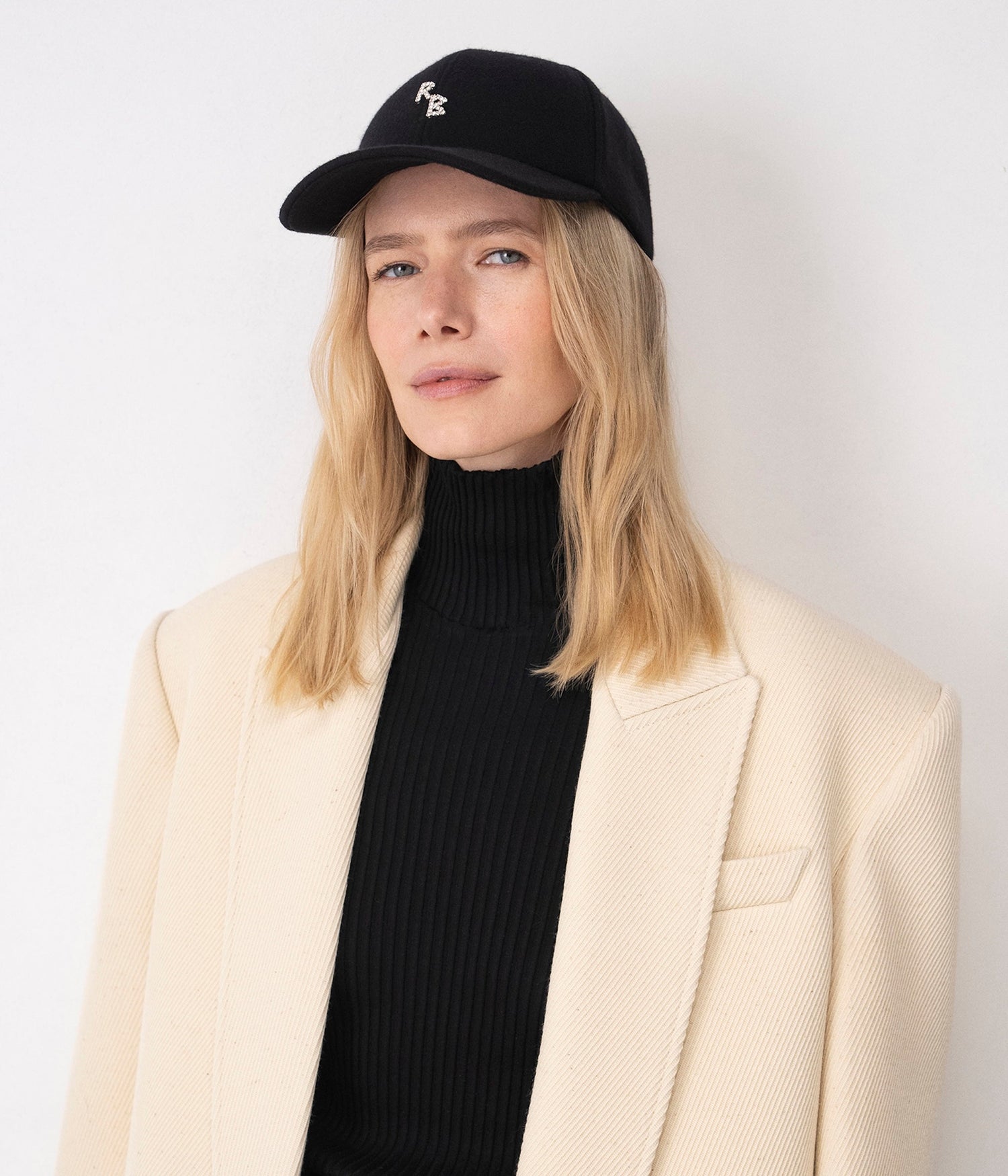 Photo, , Crystal-embroidered Baseball Cap