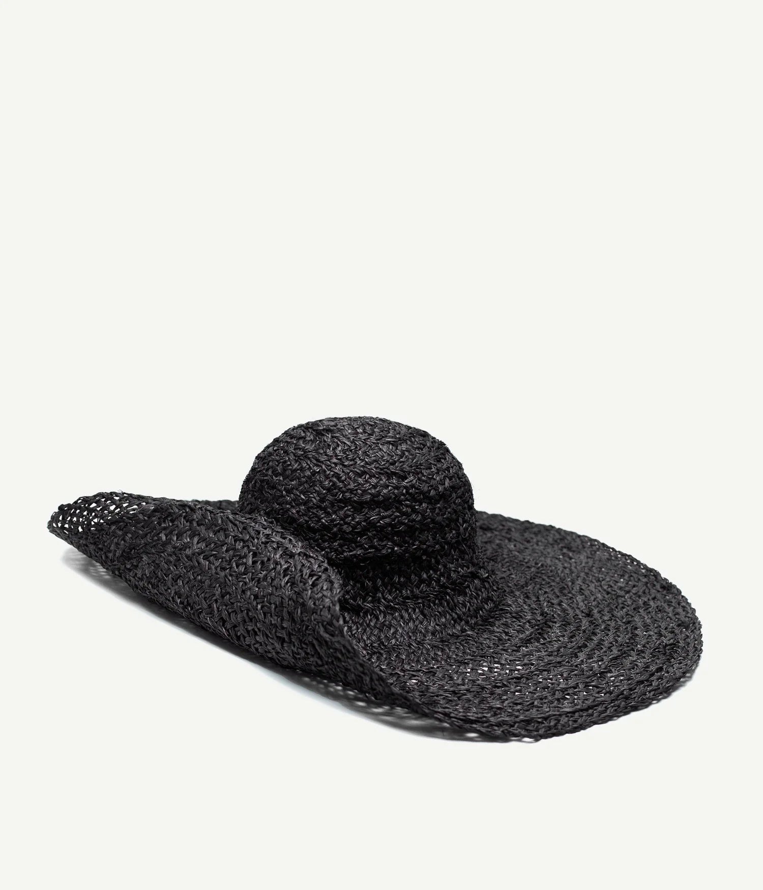 44_10, Wide-Brimmed Hat