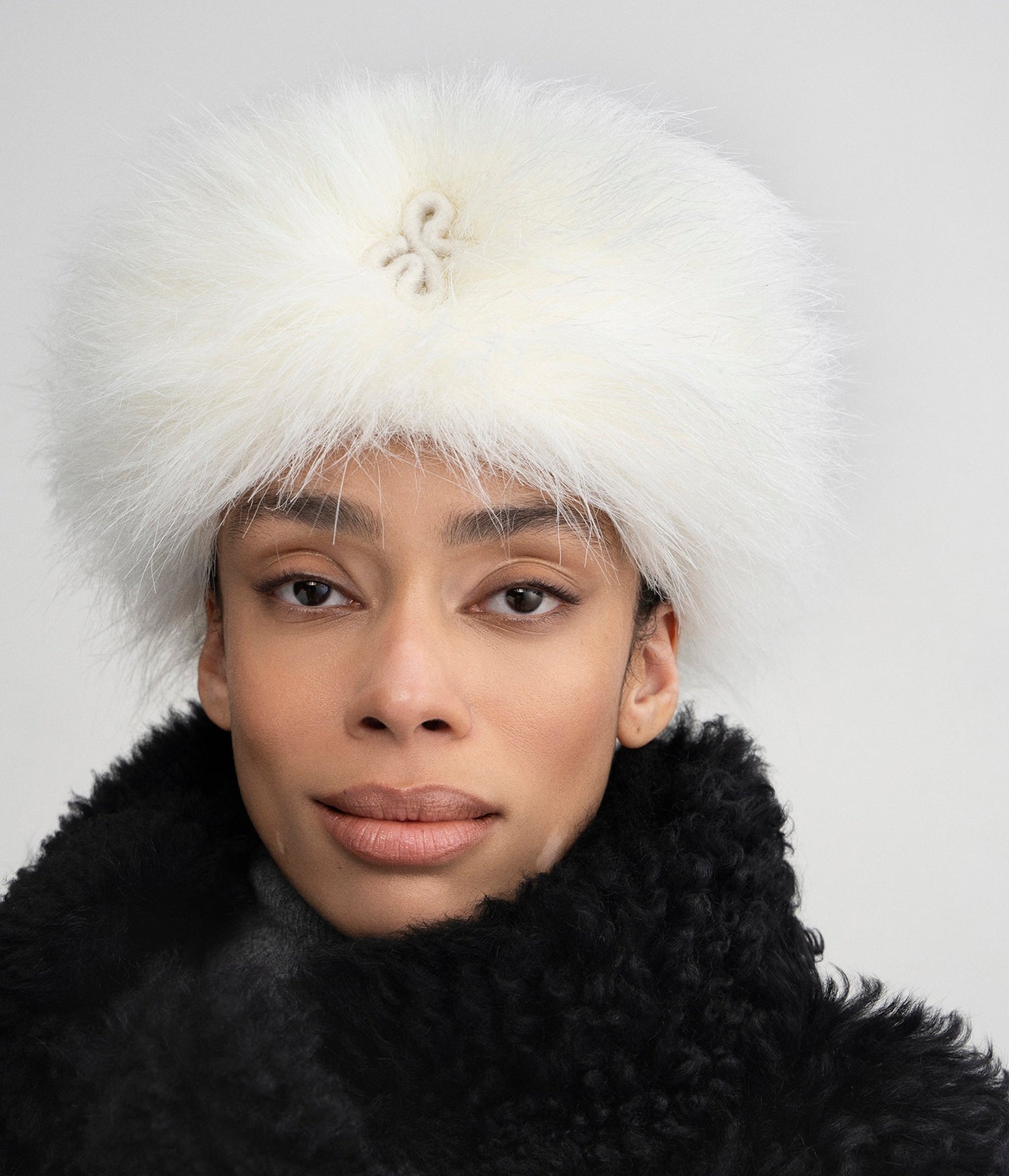 Photo, , Faux-Fur Pillbox Hat