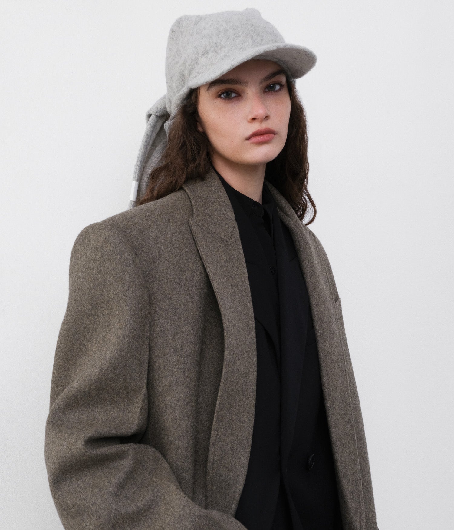 Logo-patch Wool-Blend Scarf Visor