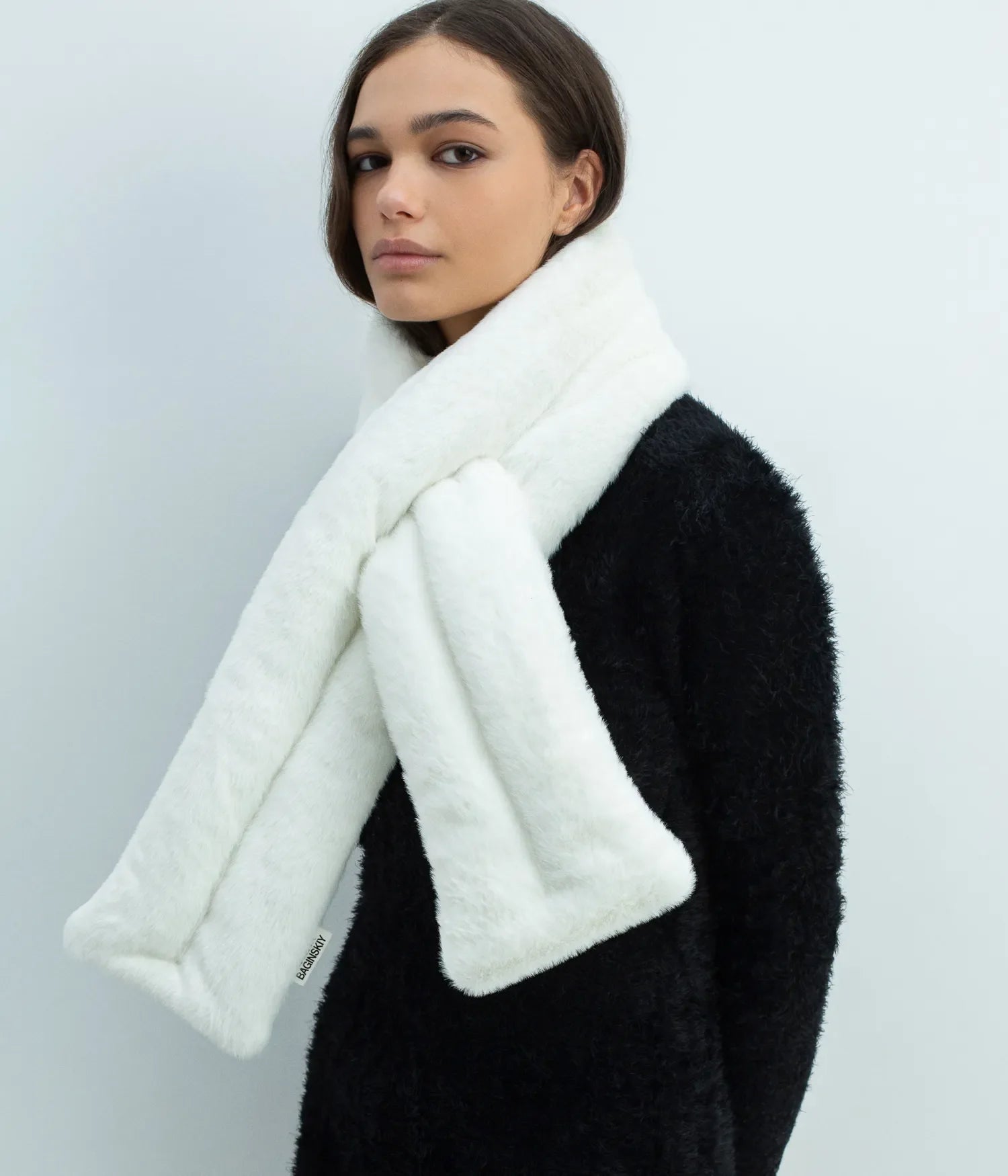 Logo-Patch Faux Fur Scarf